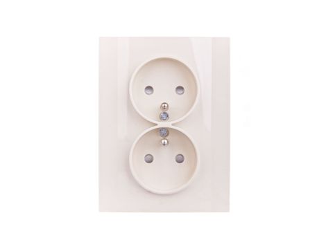 Fiorena Gniazdo podwójne z PE 16A IP20 kremowy 22029003
