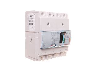 Wyłącznik mocy 160A 4P 25kA DPX3 160 420057