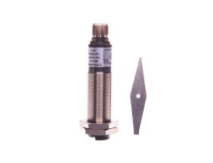 Czujnik fotoelektryczny 10-700mm M18 10-30V DC PNP M12 4-piny 250Hz prosty metal odbiciowy VTE18-4P8240 6013119