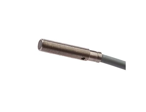Czujnik indukcyjny M5x0,5 dł: 25 mm zabudowany Sn: 1,5 mm 10-30V DC PNP NO złącze kablowe M8 0,2m IP67 IB05A232