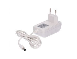 Zasilacz led gniazdkowy 12V 6W 5.5/2.1 biały