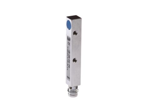 Czujnik indukcyjny 59x8x8mm quasi-zabudowany Sn: 0-4mm 15-30V DC złącze M8 PUR IP67 IB090076