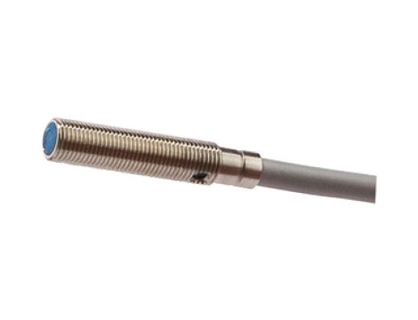 Czujnik indukcyjny M5x0.5 dł: 25mm quasi-zabudowany Sn: 2,5mm 10-30V DC PNP NO złącze kablowe M8 0,3m PUR IP67 IB05C362