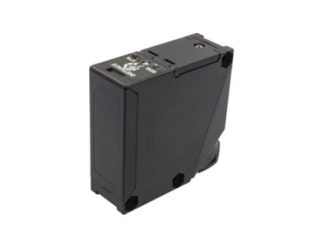 Czujnik optyczny odbiciowy 68x68x26mm Sn: 200-2500mm 24-240V AC 12-240V DC Styk przekaźnika NO zacisk IP67 OT595905
