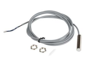 Czujnik pojemnościowy PNP 2 mm cylindryczny M12 x 1 200 mA 10 → 30 V DC IP67