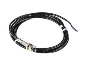 Czujnik indukcyjny PNP 2,5 mm cylindryczny M8 x 1 10 → 30 V DC IP67 4kHz
