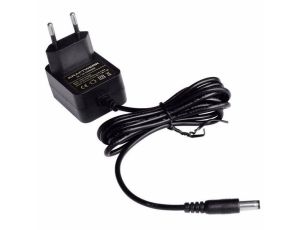 ŁADOWARKA 15.0 V / 1.5 A 100-240 V