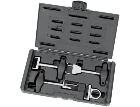 Spark plug pullers