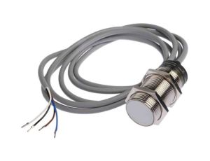 Czujnik pojemnościowy PNP 10 mm cylindryczny M30 x 1,5 15 mA 10→ 30 V DC IP67