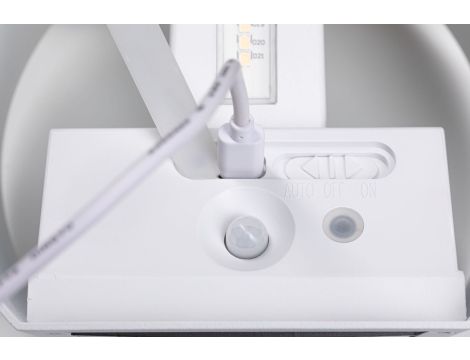 Mobilna lmapa ścienna NYORA LED z czujnikiem 2x1W góra/dół 3000K 2x165lm USB-C Aku IP44 biały / aluminium / tworzywo sztuczne - 10