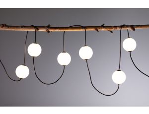 Łańcuch świetlny NAIMA Plug & Shine 5,88m kule 10cm 6x1W 3000K IP67 6x100lm 24V biały / czarny / tworzywo sztuczne