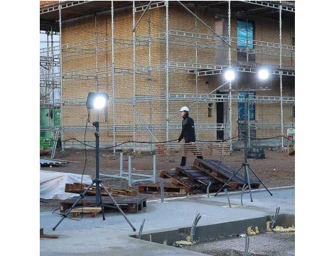 Lampa do oświetlania dużych obszarów roboczych 40000 lm Scangrip SITE LIGHT 40 03.5268 w walizce transportowej 49.0389 - 11