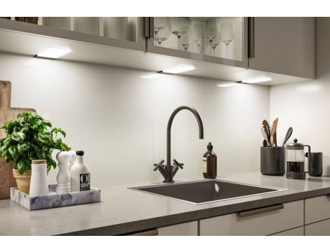 Oprawa podszafkowa LED Bredo zestaw 3 szt. czujnik zbliżeniowy 3x2,5W 80x190mm 3x180lm 4000K 230/12V czarna