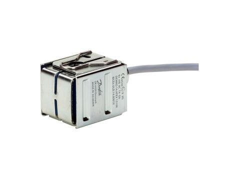 Danfoss Cewka elektromagnetyczna, BZ120C, Przewód, 9.00 m, Produkt pakowany pojedyńczo - 018F4703