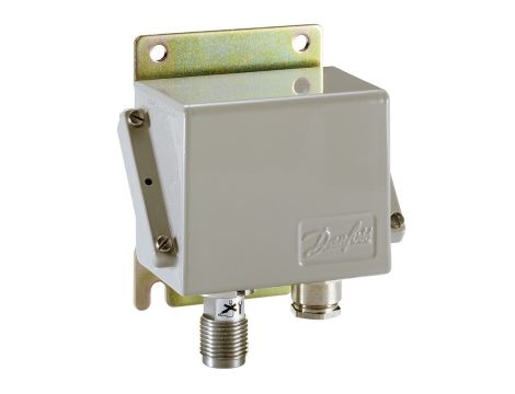 Danfoss Przetwornik ciśnienia, EMP 2, -1.00 bar - 3.92 bar, -14.22 psi - 56.89 psi - 084G2181