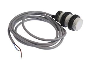 Czujnik pojemnościowy 10 mm cylindryczny M30 x 1,5 3 mA 20→ 250 V AC IP67