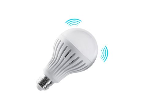 Żarówka LED E27 9W 230V Maclean Energy MCE177 CW zimy biały mikrofalowy czujnik ruchu i zmierzchu MCE177