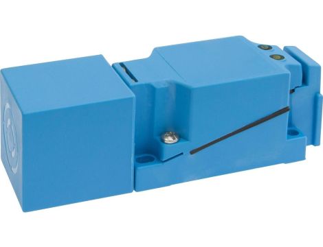 IB40E032, czujnik indukcyjny, 40x120x40mm, podtynkowy, Sn: 15, 10-30V DC, PNP NC/NO, zacisk 3pin, IP67, PA 6.6