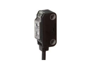 OTQ80200 Czujnik optyczny, przycisk, 12-24V DC, PNP NC, kabel 2m