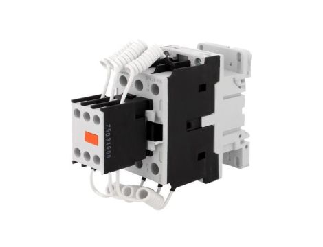 Stycznik 3-biegunowy, Upracy: 240VAC, 440VAC, 11kVAR, 22kVAR BFK2600A230