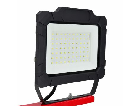 AWTOOLS REFLEKTOR SMD LED ZE STATYWEM 2x50W - 6