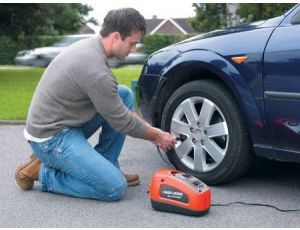BLACK+DECKER KOMPRESOR 12V/230V/11BAR   ASI300 - image 2