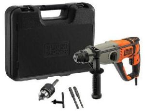 BLACK+DECKER MŁOTOWIERTARKA  800W KUFER