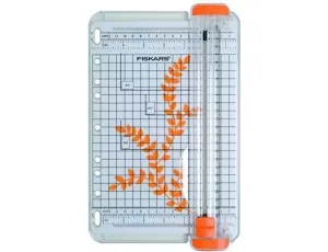 FISKARS OBCINARKA DO PAPIERU 22cm A5 SureCUT PLUS