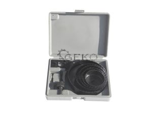 OTWORNICA D.8cz /G /64-127/ .