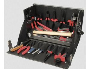 KUŹNIA ZESTAW UNIW KUFER... .