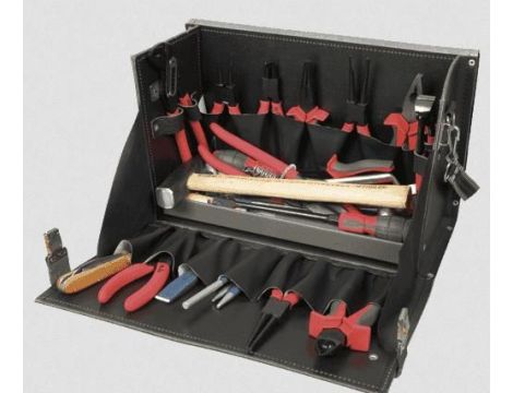 KUŹNIA ZESTAW UNIW KUFER... .