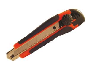 NOŻYK DO TAPET 18mm  SKRĘCANY PROFI.