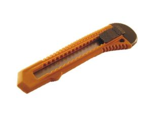 NOŻYK DO TAPET 18mm  ZWYKŁY .