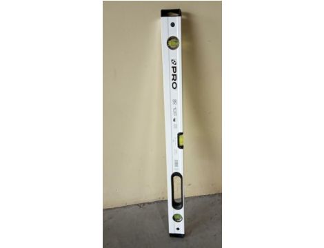 PRO POZIOMNICA BIAŁA S800 LIB.2%  100cm DWUSTRONNIE FREZOWANA Z UCHWYTEM