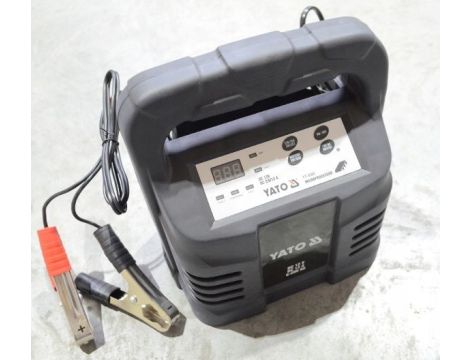 YATO PROSTOWNIK 12V  12A  200Ah  8302 Mokry - 5