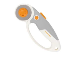 FISKARS NÓŻ KRĄŻKOWY 45 MM, TYTANOWE OSTRZE, RĄCZKA SOFTGRIP™