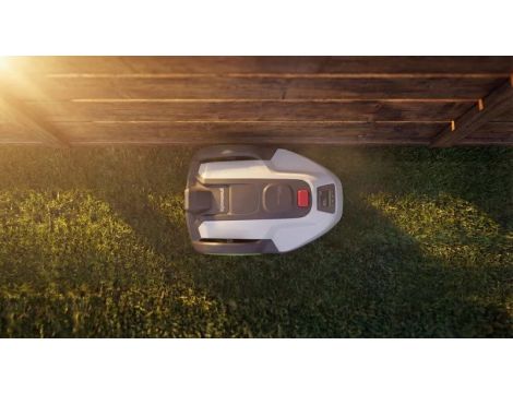 Robot koszący Greenworks Ai Mowbot 12 1200 m2 - 3