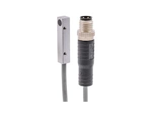 Czujnik indukcyjny 25x5x5mm podtynkowy Sn: 1,5 10-30V DC PNP NO IO-Link wtyczka kabla M8 3-pin 0,2m PUR (poliuretan) IBQ50176