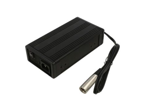 Ładowarka do akumulatorów, GEL, kwasowo-ołowiowy, Li-FePO4, Li-Ion, 6,8A, 20...90Ah, 13,8VDC NPB-120-12XLR