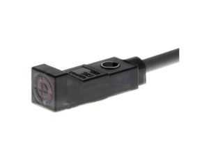Czujnik indukcyjny, PNP/NO, wysunięty, 50mA, 10...30VDC, przewody, 0...2,5mm, IP67 E2S-Q25 2M