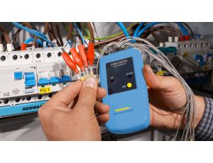 Lokalizator przewodów PAN KABELFINDER 16-funkcyjny / multimetr cyfrowy CAT III 300 V / CAT II 600 V - image 2