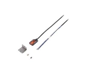Czujnik fotoelektryczny, odbiciowy, z konfiguracją wyjścia: PNP, max. 50mA, przewody, 5...30mm, IP67, BTF30-DDTL-P