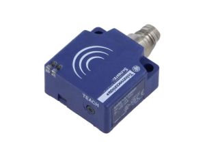 Czujnik indukcyjny, z konfiguracją wyjścia PNP/NC, max. 0,1A, 0...15mm, IP67, XS8E1A1PBM8
