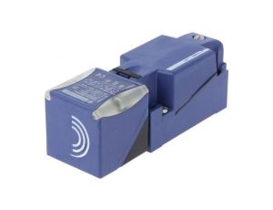Czujnik indukcyjny, 020mm, 2-przewodowy NO/NC, Uzas: 24240VDC XS8C4A1MPP20