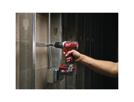 Milwaukee - M18BDD-402C WIERTARKO-WKRĘTARKA  - 4933443565 - 2
