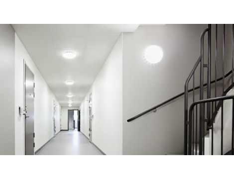 Oprawa z czujnikiem ruchu i zmierzchu RS PRO S30 SC 25,7W LED HF 2615lm 3000K IP20 IK07 230V światło bazowe/ biała / aluminium /tworzywo sztuczne  Multipack 5 szt. - 2