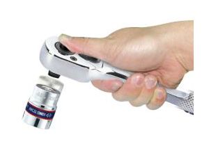 King Tony - GRZECHOTKA Z PRZYCISKIEM 1/4