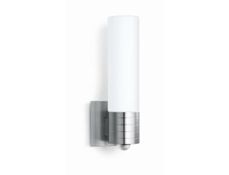 Lampa elewacyjna z czujnikiem ruchu i zmierzchu Steinel L 260 S LED PIR 9,87W 3000K 703lm IP44 IK03 230V srebrna / stal nierdzewna