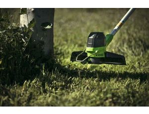 40V Podkaszarka Greenworks G40LTK2 zestaw ładowarka + aku 2Ah - image 2