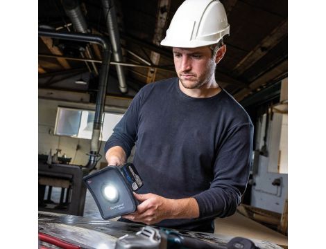 Akumulatorowa lampa robocza LED 2000 lm NOVA 2 CONNECT 03.6100C - 9